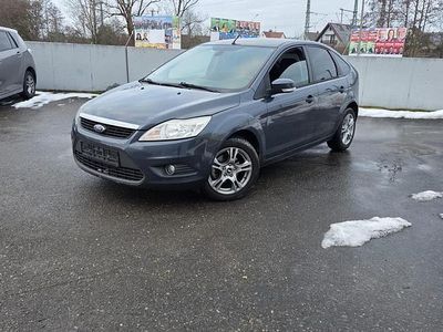Gebraucht Ford Focus Titanium 109 PS (80 kW) 2010 Grau Kleinwagen
