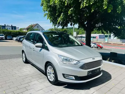Gebraucht Ford Grand C-Max Titanium 150 PS (110 kW) 2017 Silber Van / Kleinbus