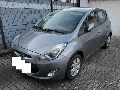 Gebraucht Hyundai ix20 Edition 90 PS (66 kW) 2014 Grau Kleinwagen