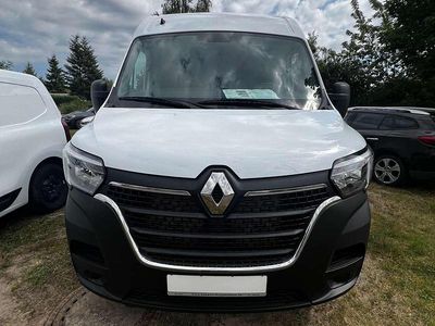 Mineralweiß Gebraucht 2023 Renault Master Van | 29.950 € (Etwas zu teuer)
