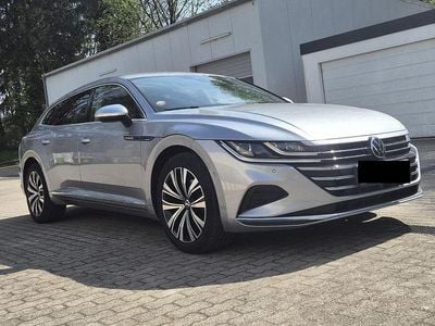 Usata VW Arteon IQ Drive 156 CV (114 kW) 2022 Argento Berlina