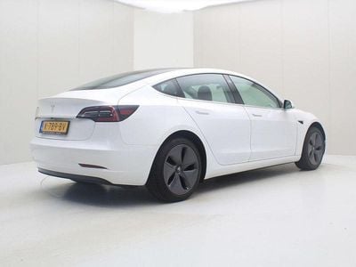 Gebraucht Tesla Model 3 Standard Range 225 kW (306 PS) 2020 Weiß Limousine