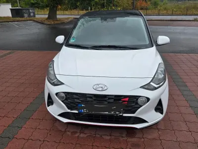 Gebraucht Hyundai i10 Trend 67 PS (49 kW) 2023 Weiß Kleinwagen