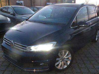 Blau Gebraucht 2020 VW Touran Highline Van / Kleinbus | 25.990 € (Superpreis)