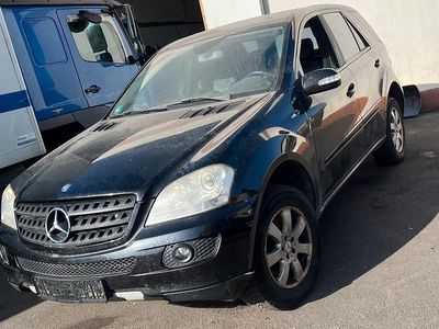Gebraucht Mercedes 320 224 PS (164 kW) 2006 Schwarz SUV