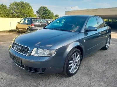 Gebraucht Audi A4 130 PS (95 kW) 2001 Grau Limousine