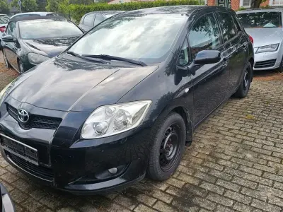 Gebraucht Toyota Auris Sol 124 PS (91 kW) 2007 Schwarz Kleinwagen
