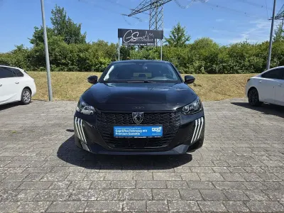 Gebraucht Peugeot 208 Allure 101 PS (74 kW) 2024 Schwarz Kleinwagen