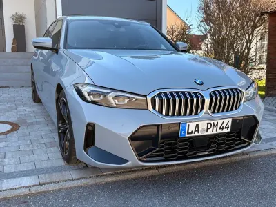 Gebraucht BMW 318 M Sport 150 PS (110 kW) 2024 Grau Limousine