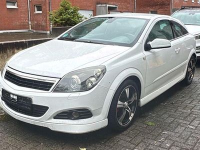 Opel Astra GTC