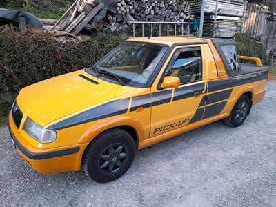Usata Skoda Felicia Fun 75 CV (55 kW) 1998 Giallo Pick-up