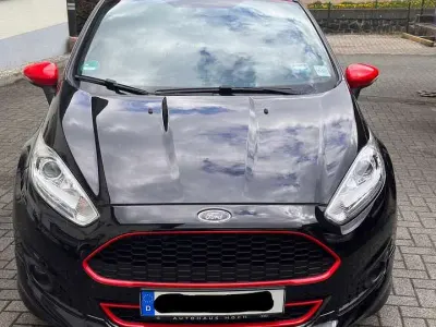 Używany Ford Fiesta ST-Line 140 KM (102 kW) 2017 Czarny Hatchback