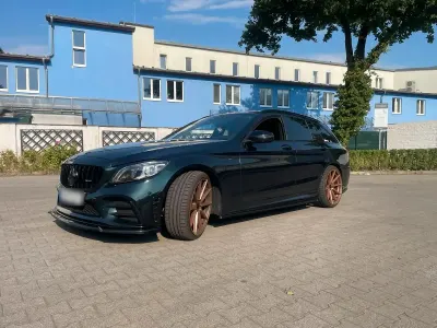 Gebraucht Mercedes C43 AMG AMG 390 PS (286 kW) 2019 Grün Kombi