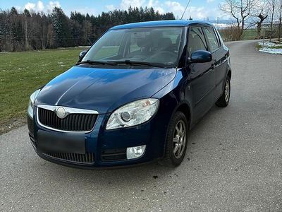 Gebraucht Skoda Fabia 85 PS (62 kW) 2009 Blau Kleinwagen
