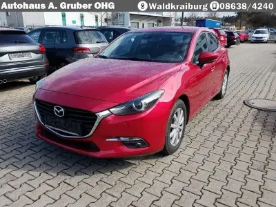 Gebraucht Mazda 3 120 PS (88 kW) 2018 Rot Limousine