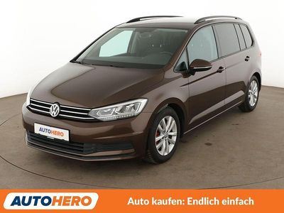 Second-hand VW Touran Comfortline 110 CP (80 kW) 2016 Maro Monovolum