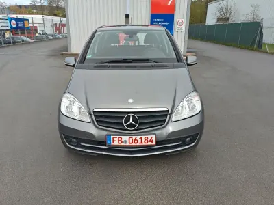 Gebraucht Mercedes A160 95 PS (69 kW) 2011 Grau Limousine