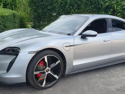 Gebraucht Porsche Taycan 4S 419 kW (571 PS) 2021 Silber Limousine