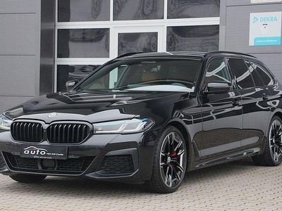 Schwarz Gebraucht 2023 BMW 520 M Sport Kombi | 31.290 €