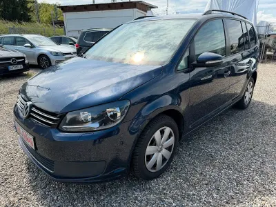 Gebraucht VW Touran Comfortline 105 PS (77 kW) 2012 Blau Van / Kleinbus