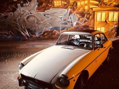 Weiß Gebraucht 1972 MG B GT Coupé | 15.900 €