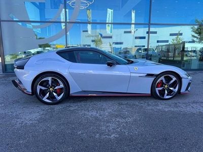 Weiß Neu 2025 Ferrari 12 Cilindri | 464.000 €