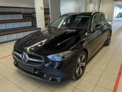 Gebraucht Mercedes C220 Avantgarde 200 PS (147 kW) 2023 Schwarz Kombi