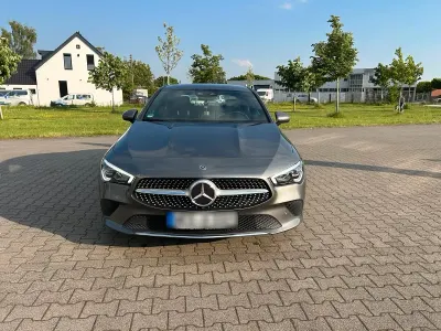 Gebraucht Mercedes 220 190 PS (139 kW) 2019 Limousine