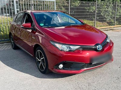Toyota Auris Hybrid
