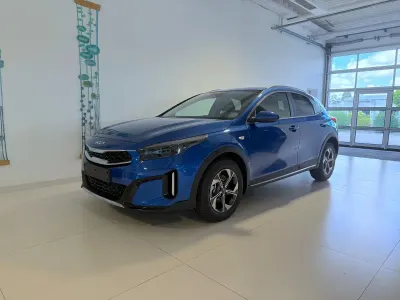 Neu Kia XCeed City 150 PS (110 kW) 2026 Blue flame SUV