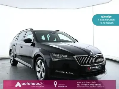 Gebraucht Skoda Superb Ambition 150 PS (110 kW) 2022 Schwarz Kombi
