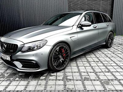 Mercedes C63 AMG
