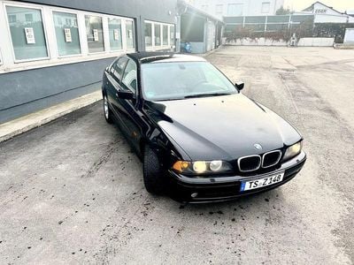Gebraucht BMW 520 Sport Line 170 PS (125 kW) 2002 Schwarz Limousine