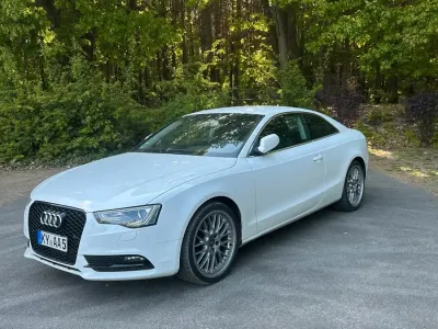 Gebraucht Audi A5 Sport 177 PS (130 kW) 2013 Weiß Coupé