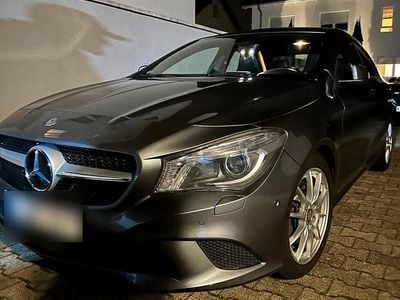 Gebraucht Mercedes CLA250 2014 Grau Limousine