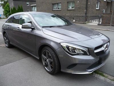 Gebraucht Mercedes CLA220 Shooting Brake 184 PS (135 kW) 2018 Grau Kombi