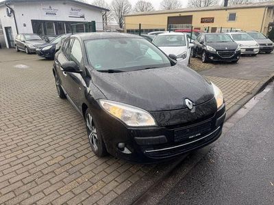 Gebraucht Renault Mégane Bose Edition 131 PS (96 kW) 2011 Schwarz Limousine