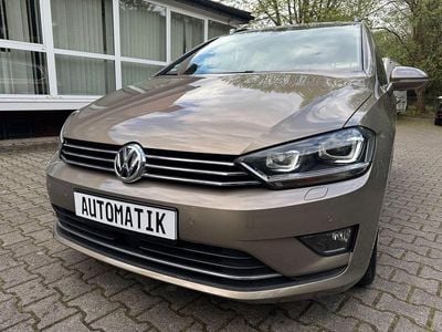 Gebraucht VW Golf Sportsvan Highline 150 PS (110 kW) 2016 Gold Van / Kleinbus
