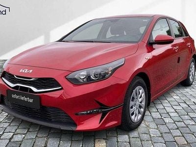 Neu Kia Ceed Best 140 PS (102 kW) 2025 Rot / infrared Kleinwagen