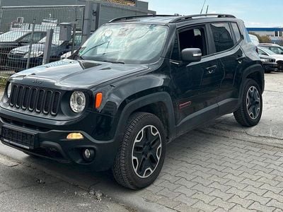 Gebraucht Jeep Renegade Trailhawk 170 PS (125 kW) 2014 Schwarz SUV