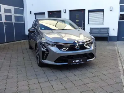Neu Mitsubishi Colt Edition 143 PS (105 kW) 2025 Achatgrau Kleinwagen