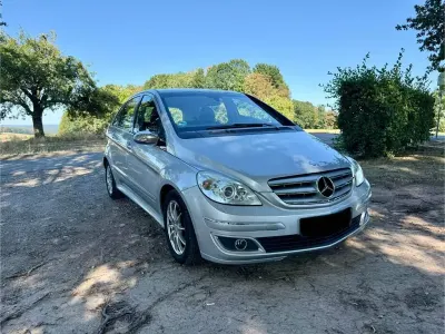 Gebraucht Mercedes B200 193 PS (141 kW) 2005 Silber Van / Kleinbus