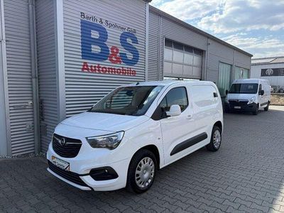 Gebraucht Opel Combo Edition 131 PS (96 kW) 2021 Jade weiss/arktis weiss Van / Kleinbus