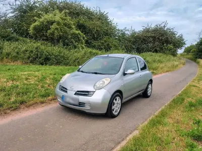 Gebraucht Nissan Micra 65 PS (47 kW) 2005 Silber Kleinwagen