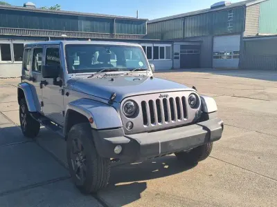 Gebraucht Jeep Wrangler 284 PS (208 kW) 2014 Silber SUV