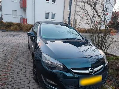 Gebraucht Opel Astra 165 PS (121 kW) 2013 Kombi
