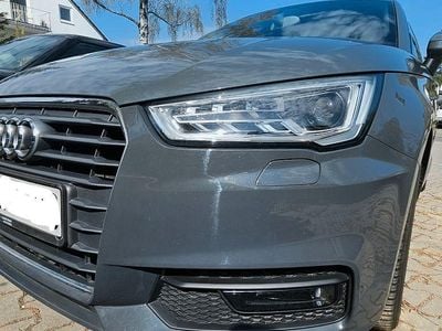 Gebraucht Audi A1 Sportback 125 PS (91 kW) 2014 Grau Kleinwagen