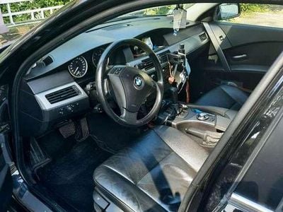 BMW 525