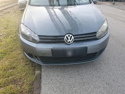 Gebraucht VW Golf VI 105 PS (77 kW) 2010 Grau Kleinwagen