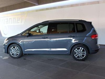 Neu VW Touran Comfortline 150 PS (110 kW) 2025 Delfingraumetallic Van / Kleinbus